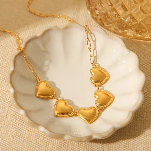 Gold_Heart_Cluster_Necklace_For_Women